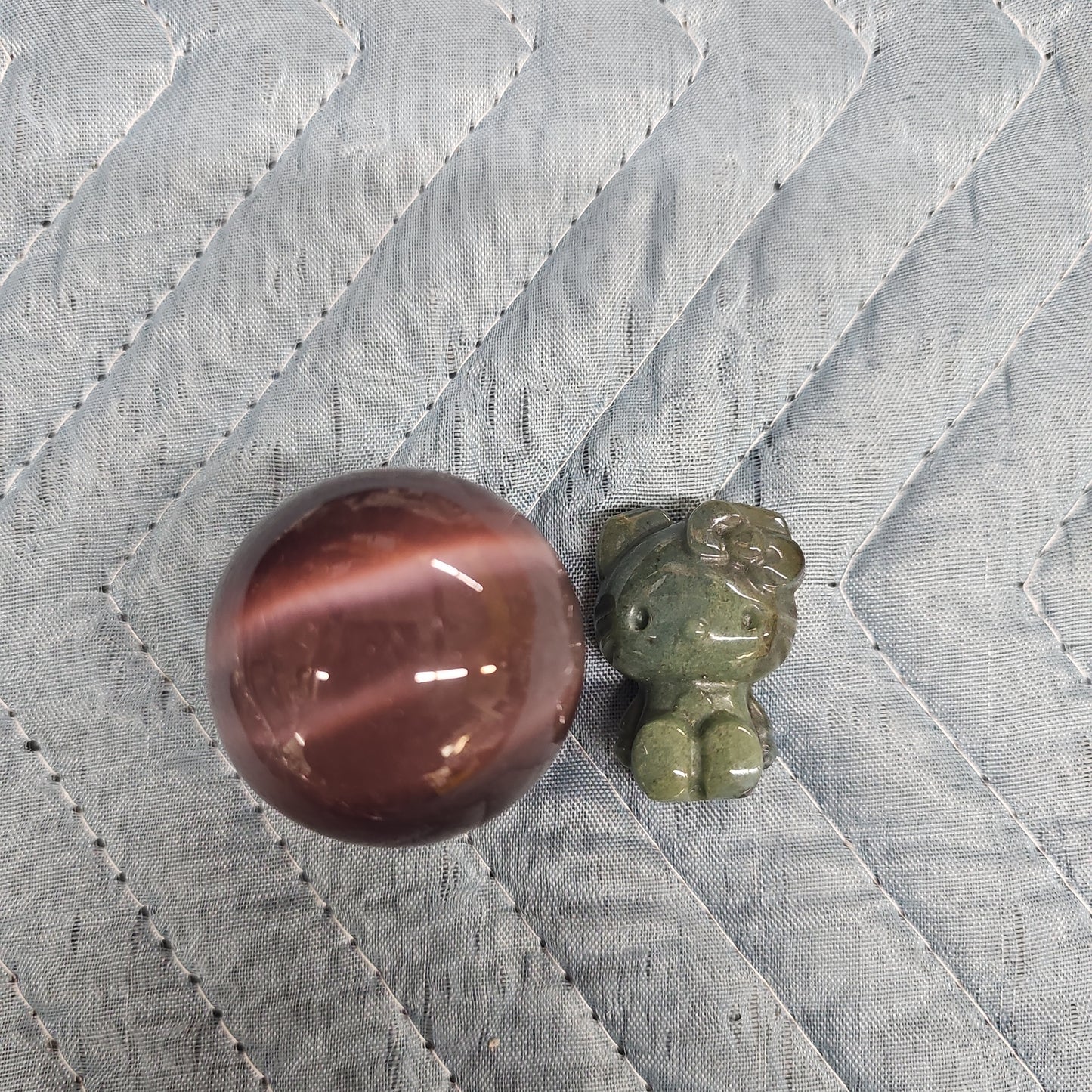 Mauve Cat's Eye Spheres 1.5"