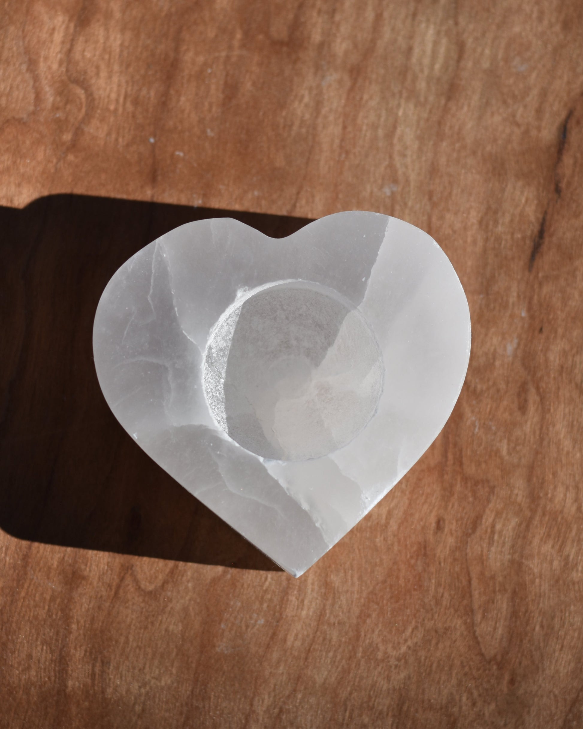 Check out our crystal shop in San Diego with Selenite decor such as lamps, bowls, candle holders and more! At Pacific Beads, we carry crystals in a wide variety of forms. Find Selenite geodes, Selenite housewares, Selenite carvings, and designer Selenite jewelry so that you can enjoy its healing properties in the way that best suits you and your lifestyle. The best part? You can shop crystals wholesale, meaning there is always something within your budget!