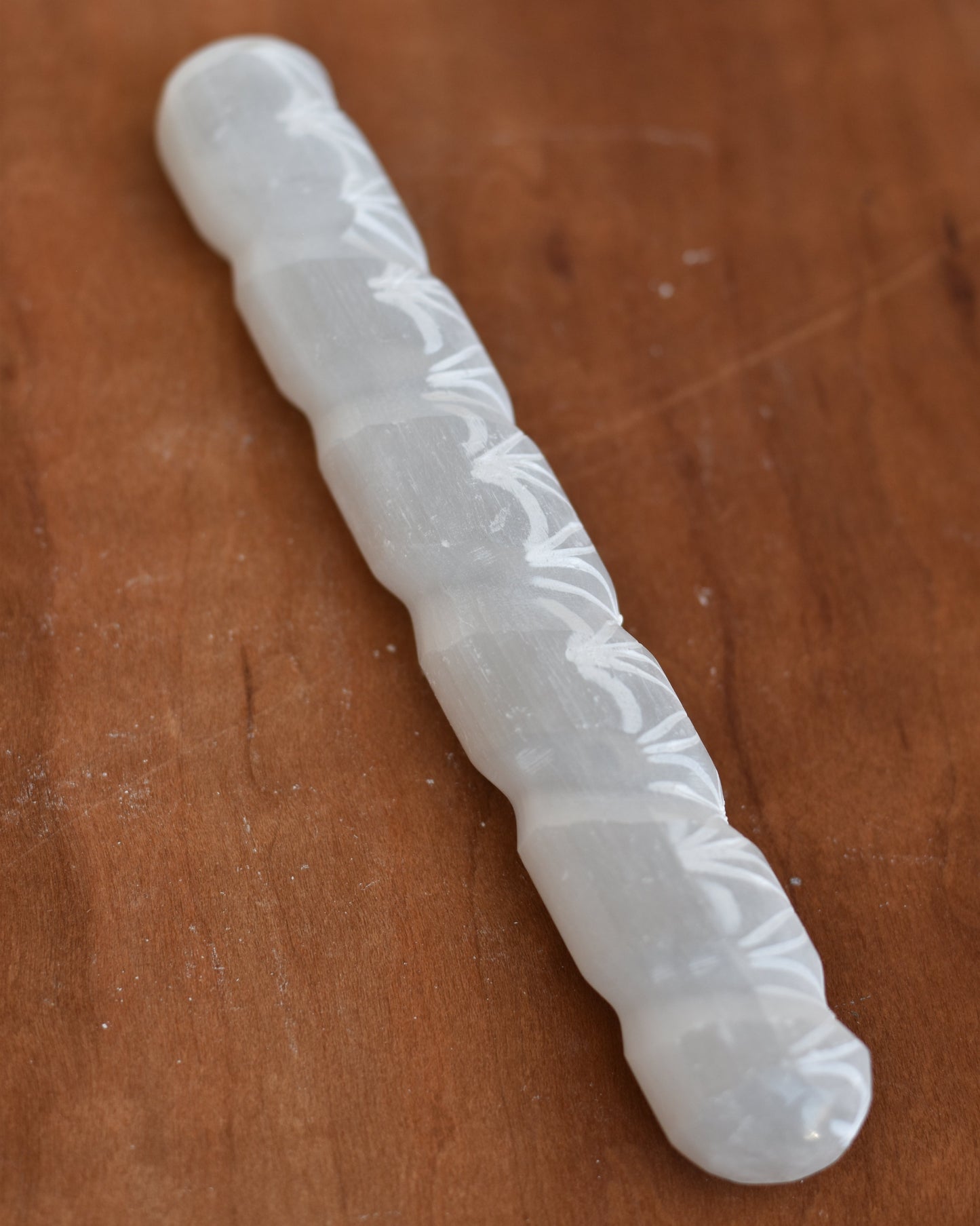 Check out our crystal shop in San Diego with Selenite decor such as lamps, bowls, candle holders and more!
At Pacific Beads, we carry crystals in a wide variety of forms. Find Selenite geodes, Selenite housewares, Selenite carvings, and designer Selenite jewelry so that you can enjoy its healing properties in the way that best suits you and your lifestyle. The best part? You can shop crystals wholesale, meaning there is always something within your budget!