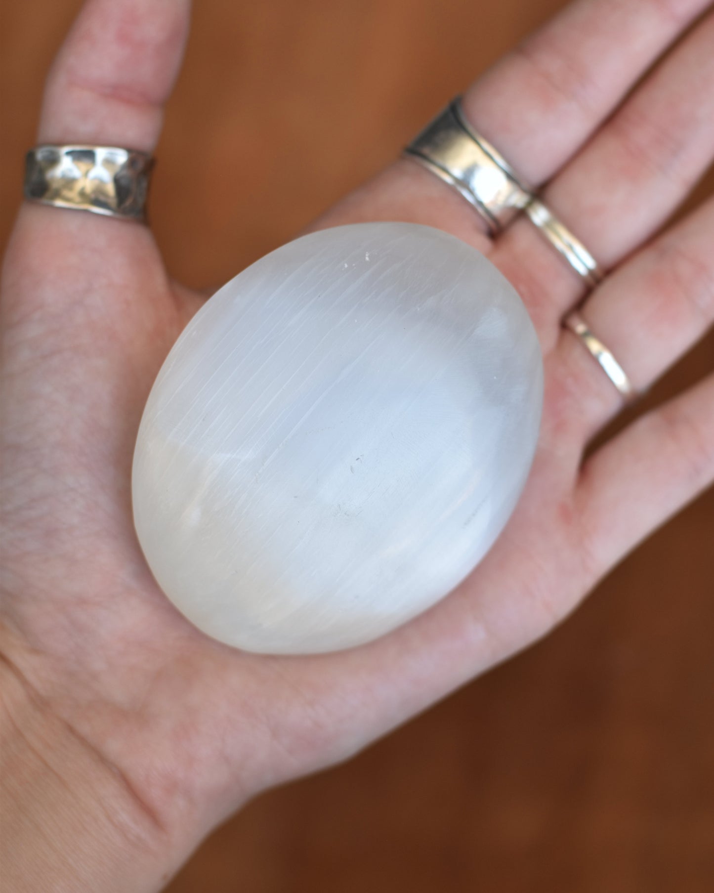 Check out our crystal shop in San Diego with Selenite decor such as lamps, bowls, candle holders and more!
At Pacific Beads, we carry crystals in a wide variety of forms. Find Selenite geodes, Selenite housewares, Selenite carvings, and designer Selenite jewelry so that you can enjoy its healing properties in the way that best suits you and your lifestyle. The best part? You can shop crystals wholesale, meaning there is always something within your budget!