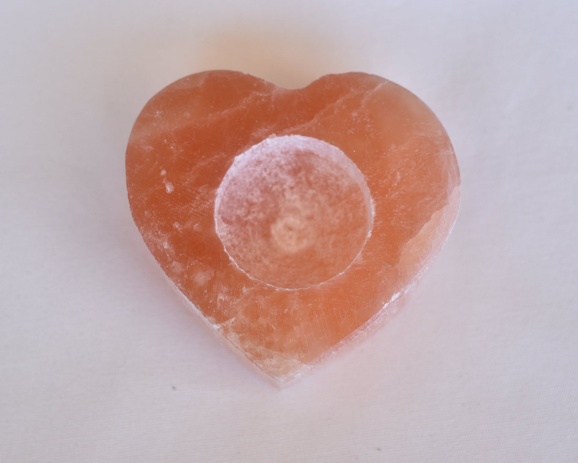 Check out our crystal shop in San Diego with Selenite decor such as lamps, bowls, candle holders and more! 
At Pacific Beads, we carry crystals in a wide variety of forms. Find Selenite geodes, Selenite housewares, Selenite carvings, and designer Selenite jewelry so that you can enjoy its healing properties in the way that best suits you and your lifestyle. The best part? You can shop crystals wholesale, meaning there is always something within your budget!