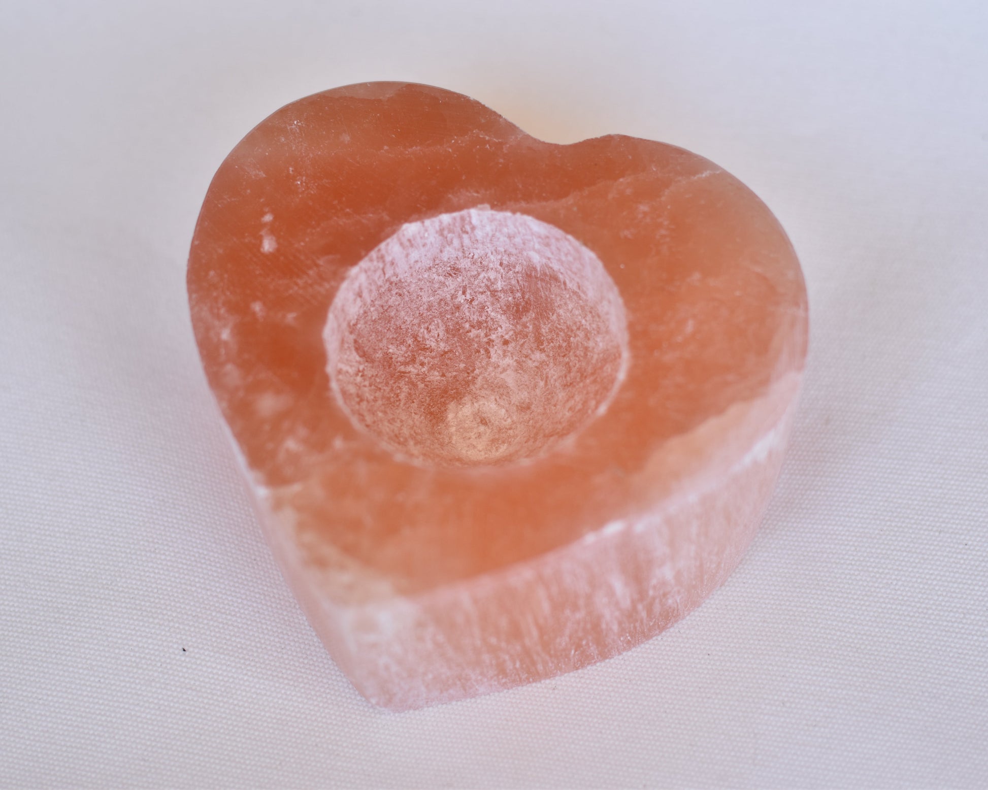 Check out our crystal shop in San Diego with Selenite decor such as lamps, bowls, candle holders and more! 
At Pacific Beads, we carry crystals in a wide variety of forms. Find Selenite geodes, Selenite housewares, Selenite carvings, and designer Selenite jewelry so that you can enjoy its healing properties in the way that best suits you and your lifestyle. The best part? You can shop crystals wholesale, meaning there is always something within your budget!