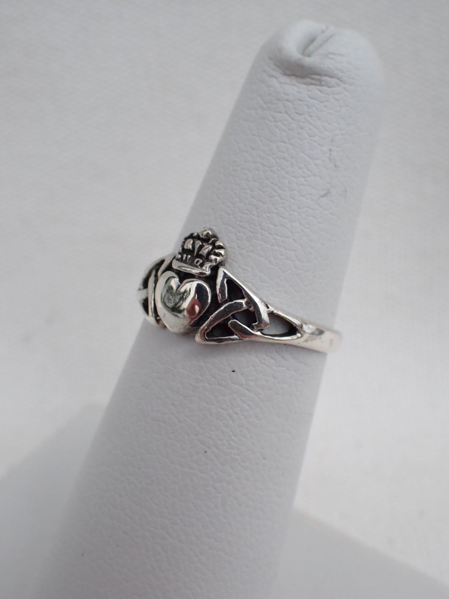 S.S. Claddagh Rings