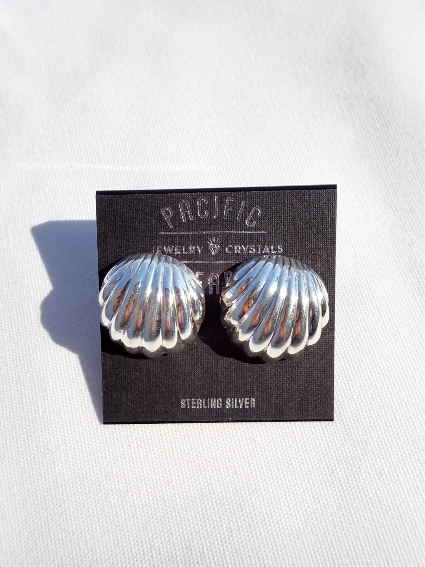S.S. Shell Earrings