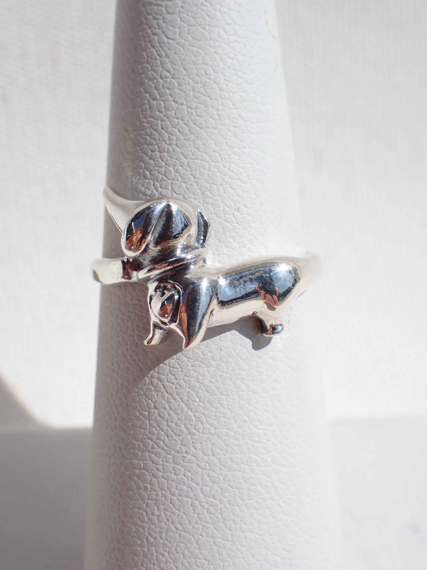 S.S. Weiner Dog Dachshund Ring