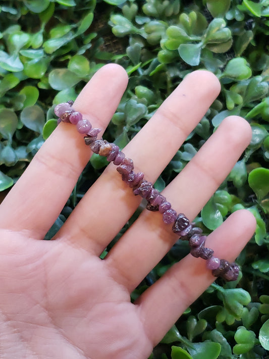 Ruby Chips Stretch Bracelet