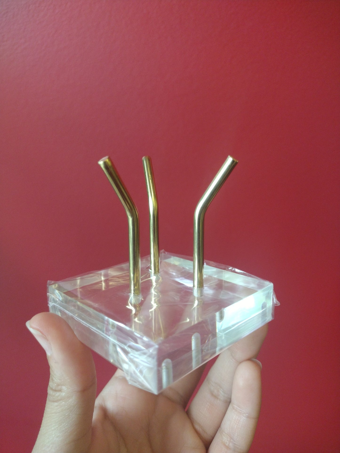 Acrylic Golden Crystal Stands 2.5"