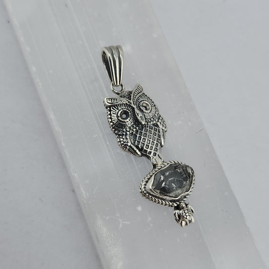 Shlomo Design owl pendant