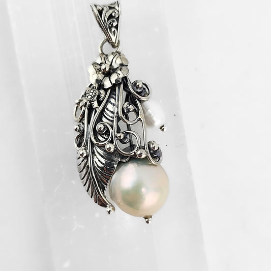 S.S. Shlomo AAA Grade Pearl Pendants