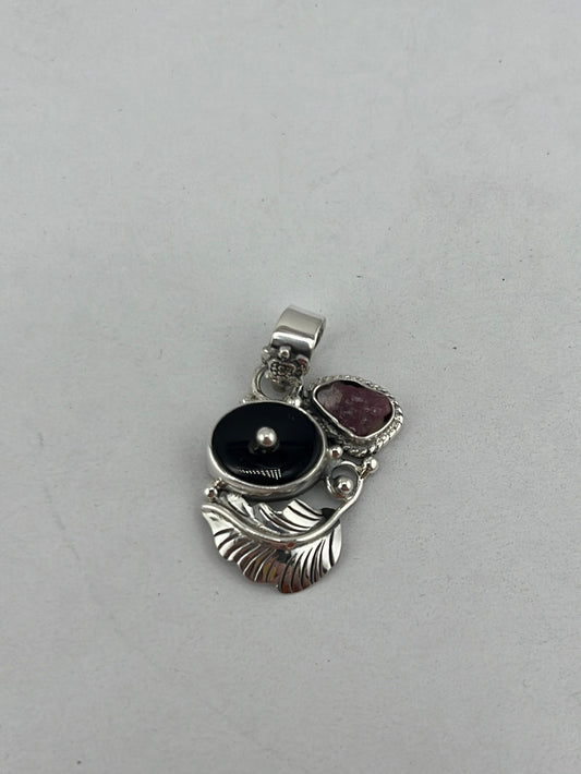 Shlomo Design pink tourmaline and blk onyx pendant