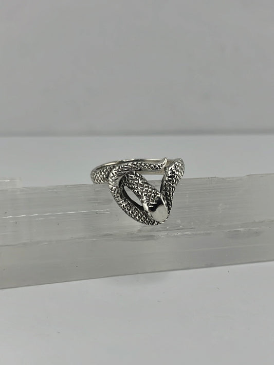 Pacific Beads snake ring