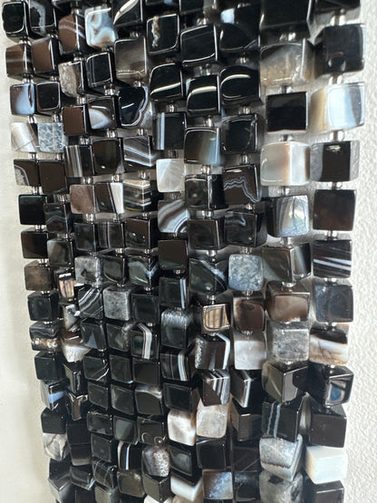 Black Line Agate Cube Beads