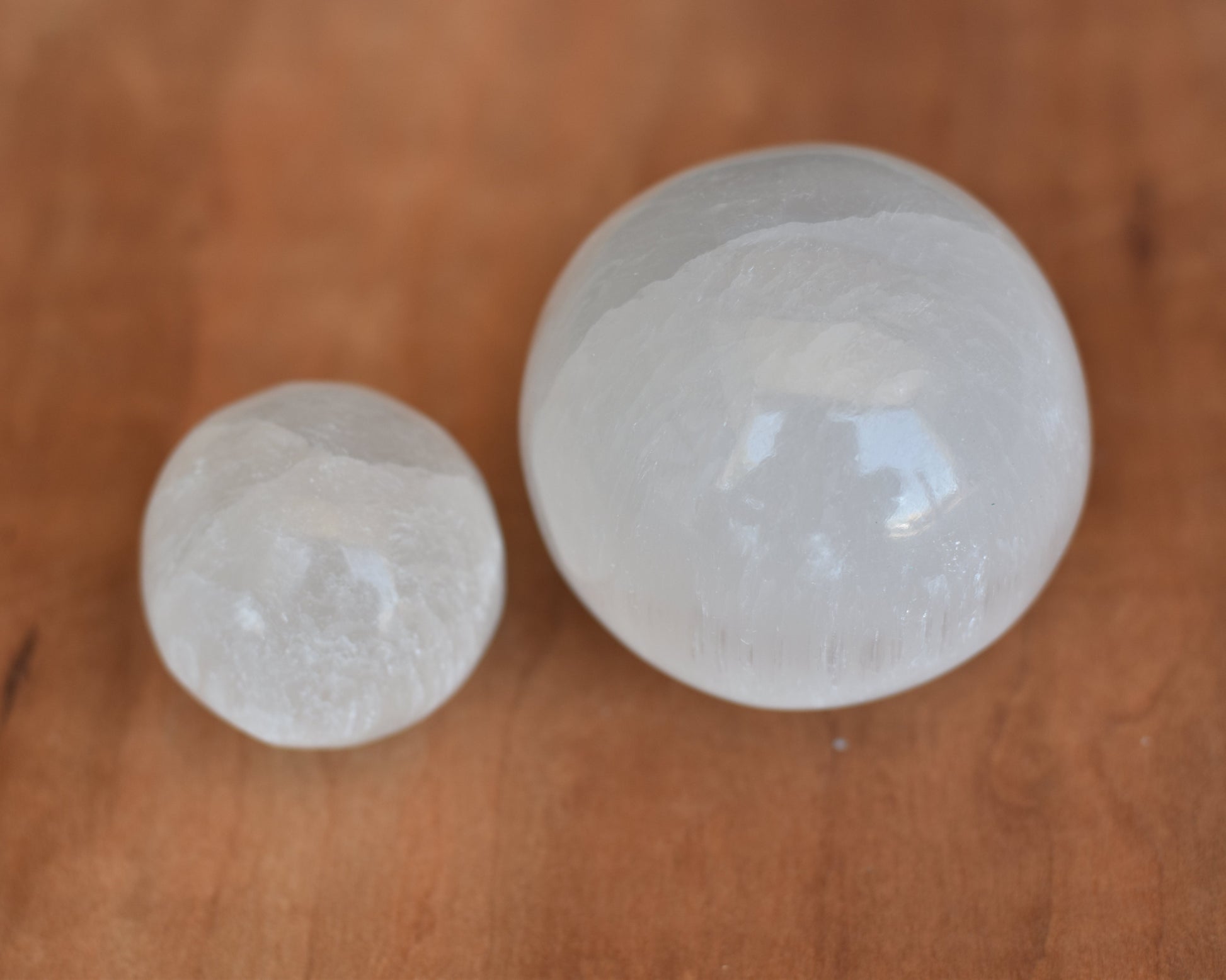 Check out our crystal shop in San Diego with Selenite decor such as lamps, bowls, candle holders and more! 
At Pacific Beads, we carry crystals in a wide variety of forms. Find Selenite geodes, Selenite housewares, Selenite carvings, and designer Selenite jewelry so that you can enjoy its healing properties in the way that best suits you and your lifestyle. The best part? You can shop crystals wholesale, meaning there is always something within your budget!