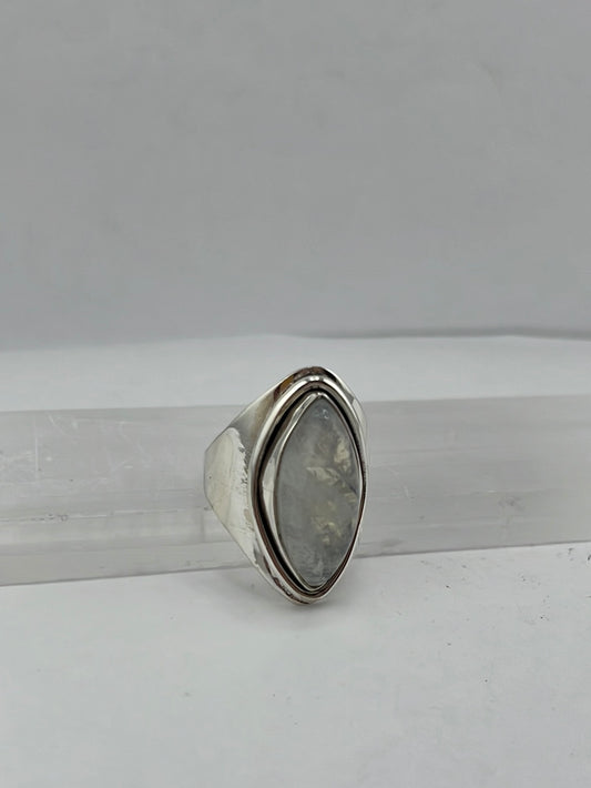 Moonstone ring in sterling silver