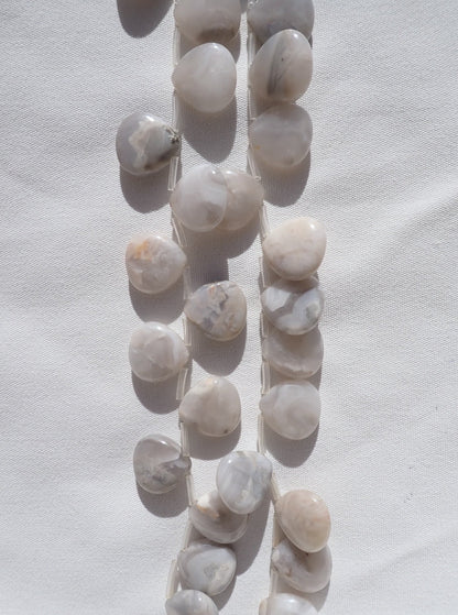 Cream Lace Agate Teardrop Beads