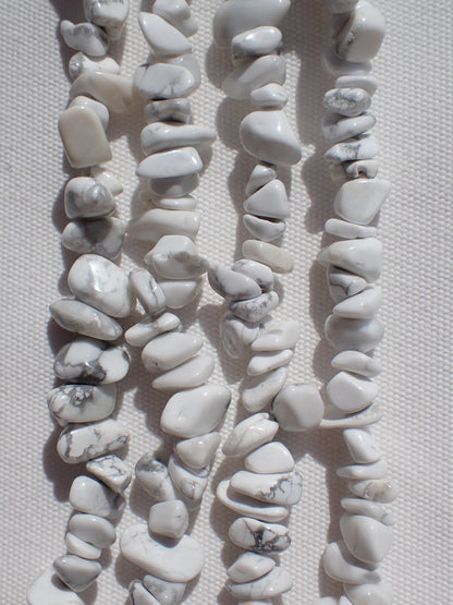 Howlite Chip Beads