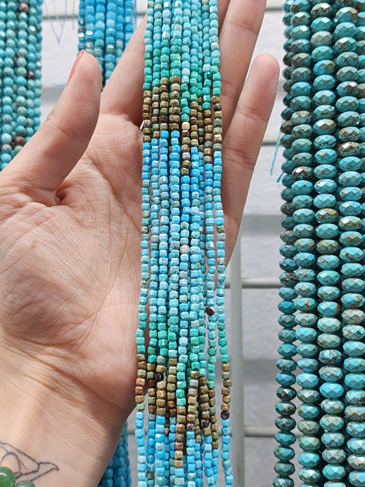 Faceted Gradient Turquoise Cube Beads