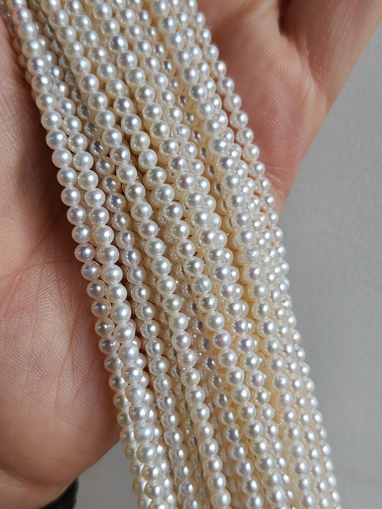 'AA' Off-Round Pearls