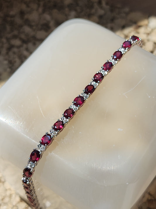 S.S. Rhodolite Garnet Bracelet