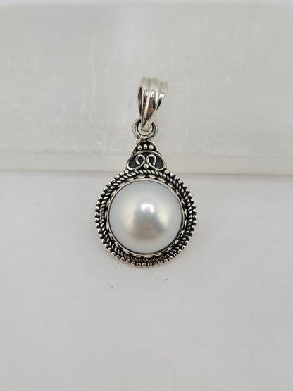 S.S. AAA Grade Mabe Pearl Pendants
