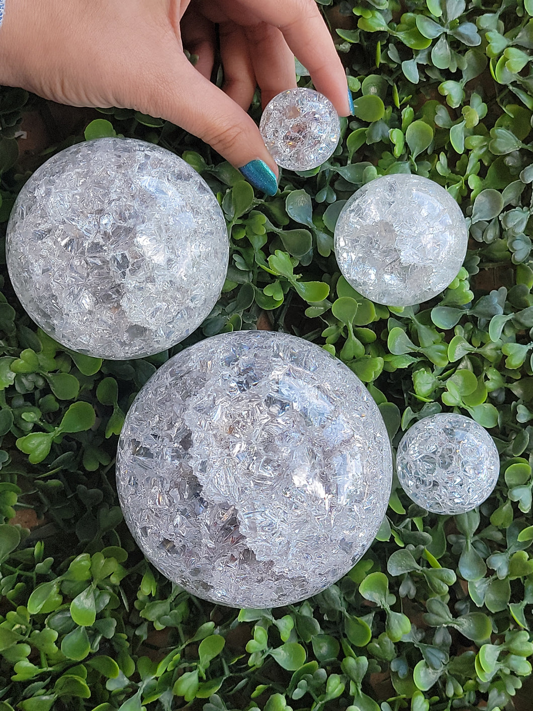 Cracked Crystal Spheres