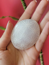 Load image into Gallery viewer, Selenite Flower of Life Palmstone
