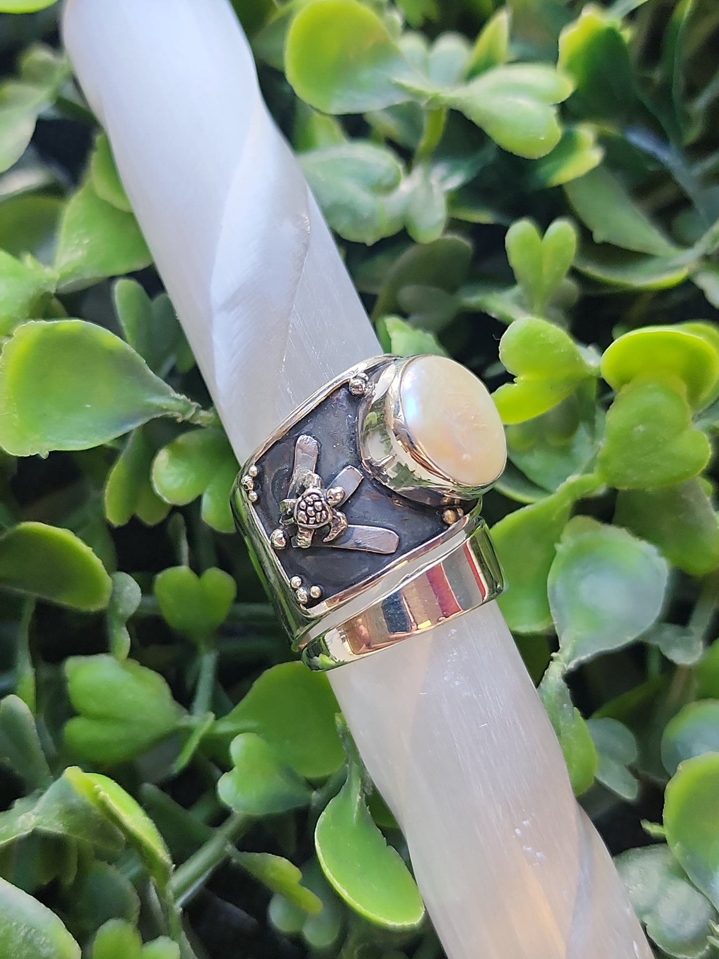 Sterling silver pearl rings designed by Shlomo available at wholesale and retail prices, only at our crystal shop in San Diego!